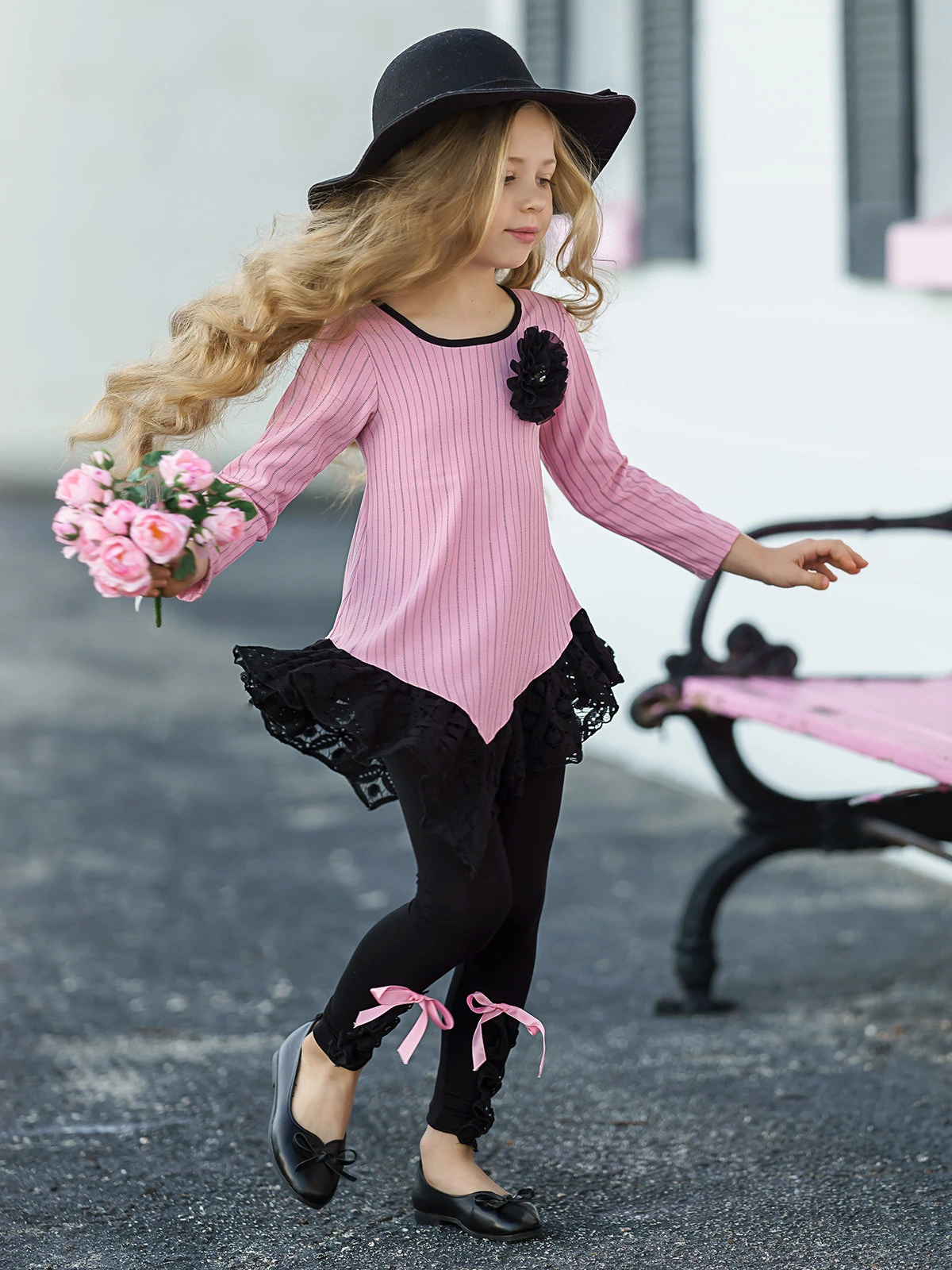 Fine Lines Lace Tunic & Trimmed Legging Set 2 Fine Lines Lace Tunic & Trimmed Legging Set - Image 2